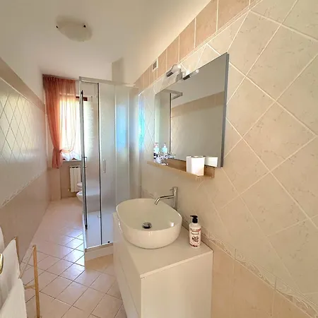 Dimora Guidi 3 Con Aria Condizionata 2bagni Apartman *